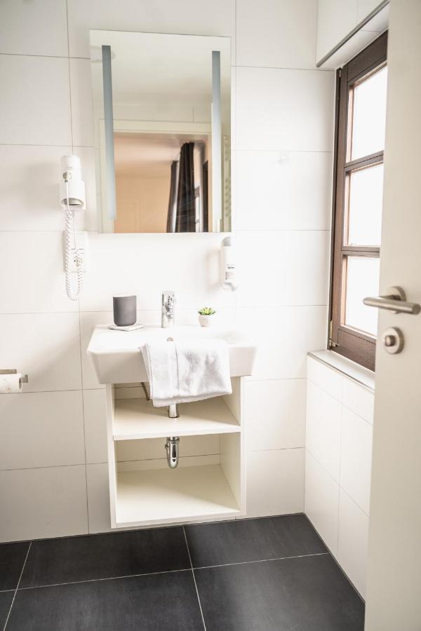 Hotel Kavala Lohmar Εξωτερικό φωτογραφία
